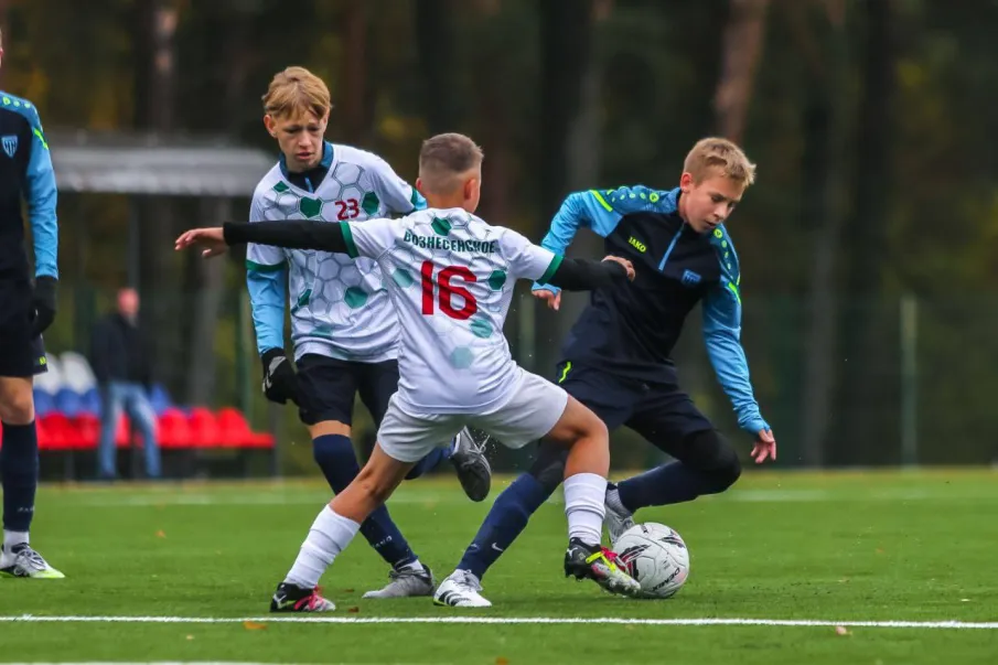 В рабочем посёлке Вознесенское после капитального ремонта открыли спортивный стадион В рабочем посёлке Вознесенское после капитального ремонта открыли спортивный стадион